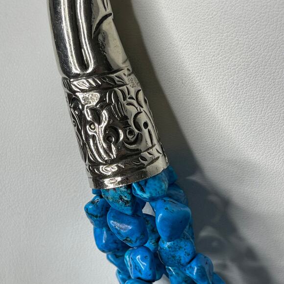 Turquoise blue colored and silver tone necklace and bracelet set southwestern - Picture 2 of 11